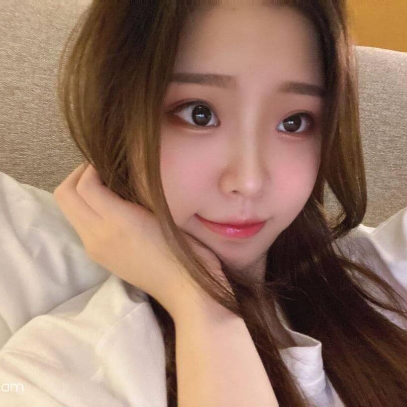 娜小美