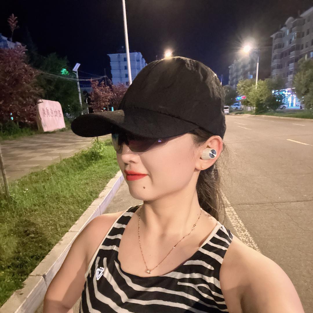 我是小佳佳呀