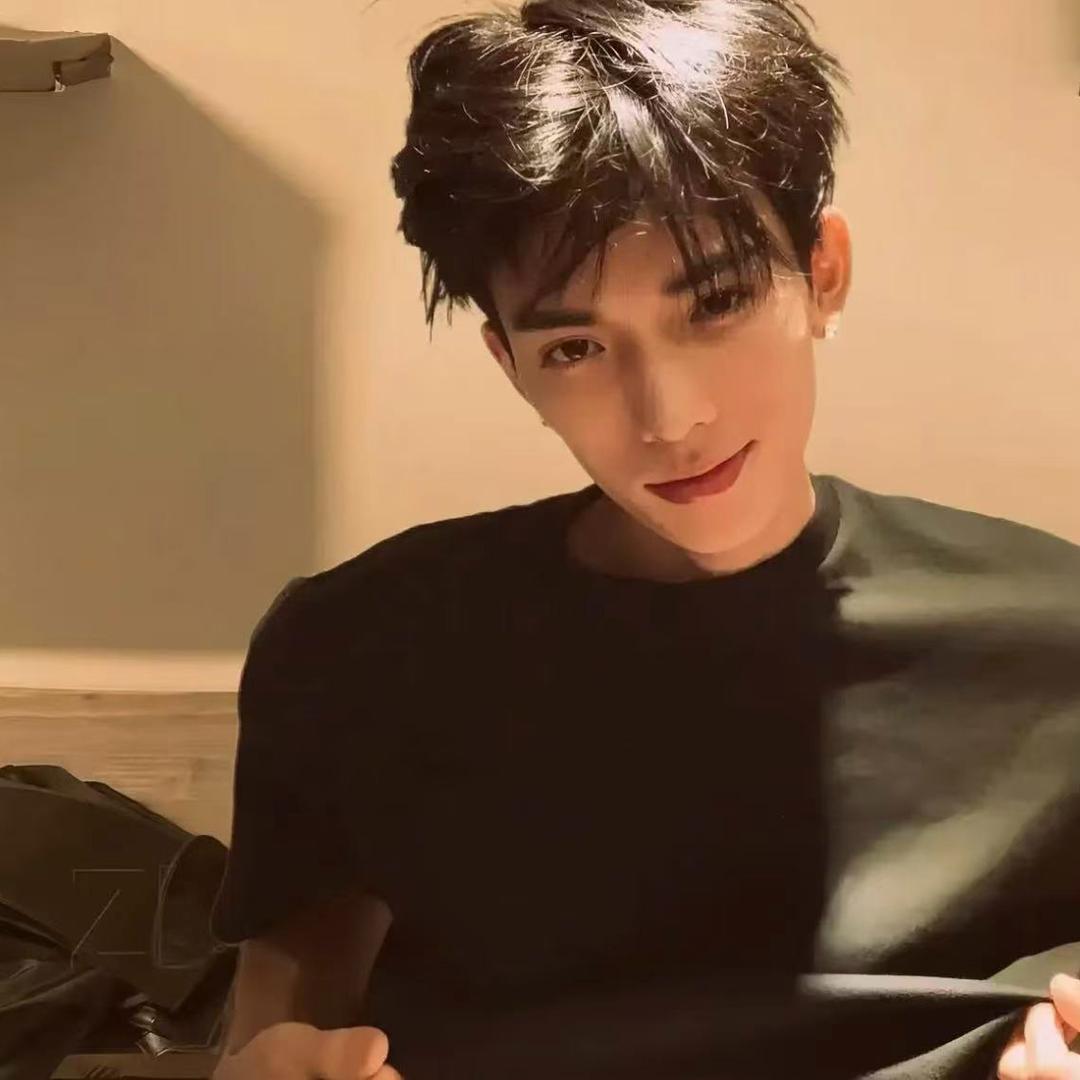 A 爱吃🍬