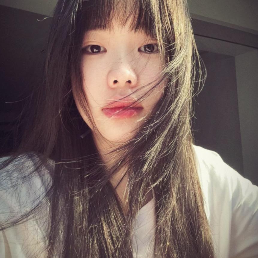 周美丽的服饰