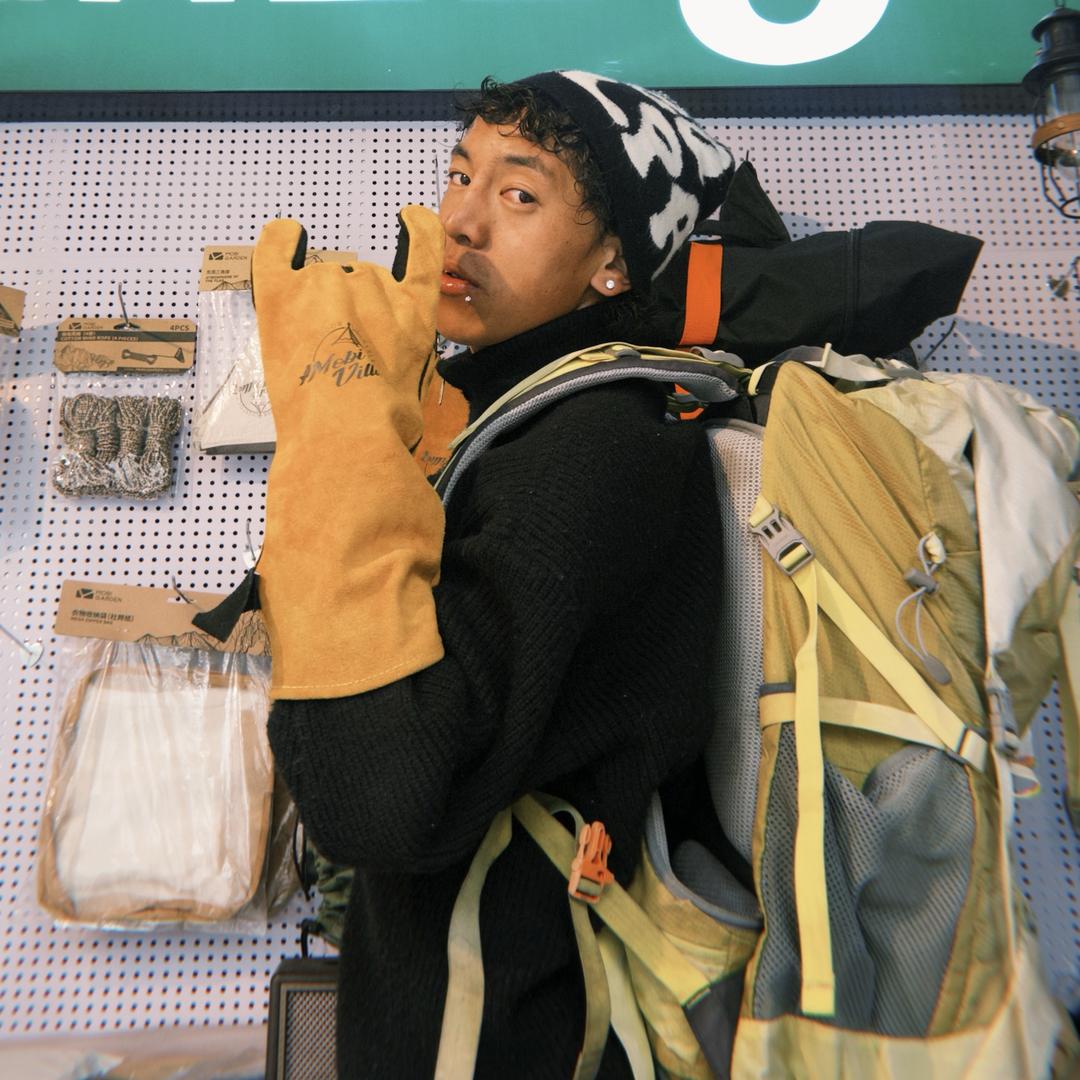 ࿉ ࿉ HFOURG ࿉ ࿉