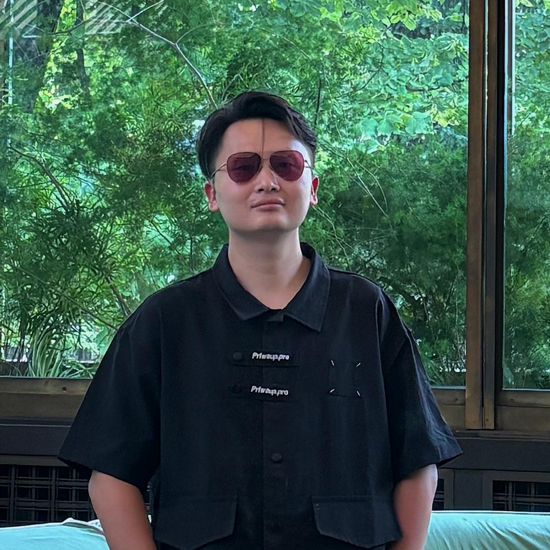 波哥与君小姐