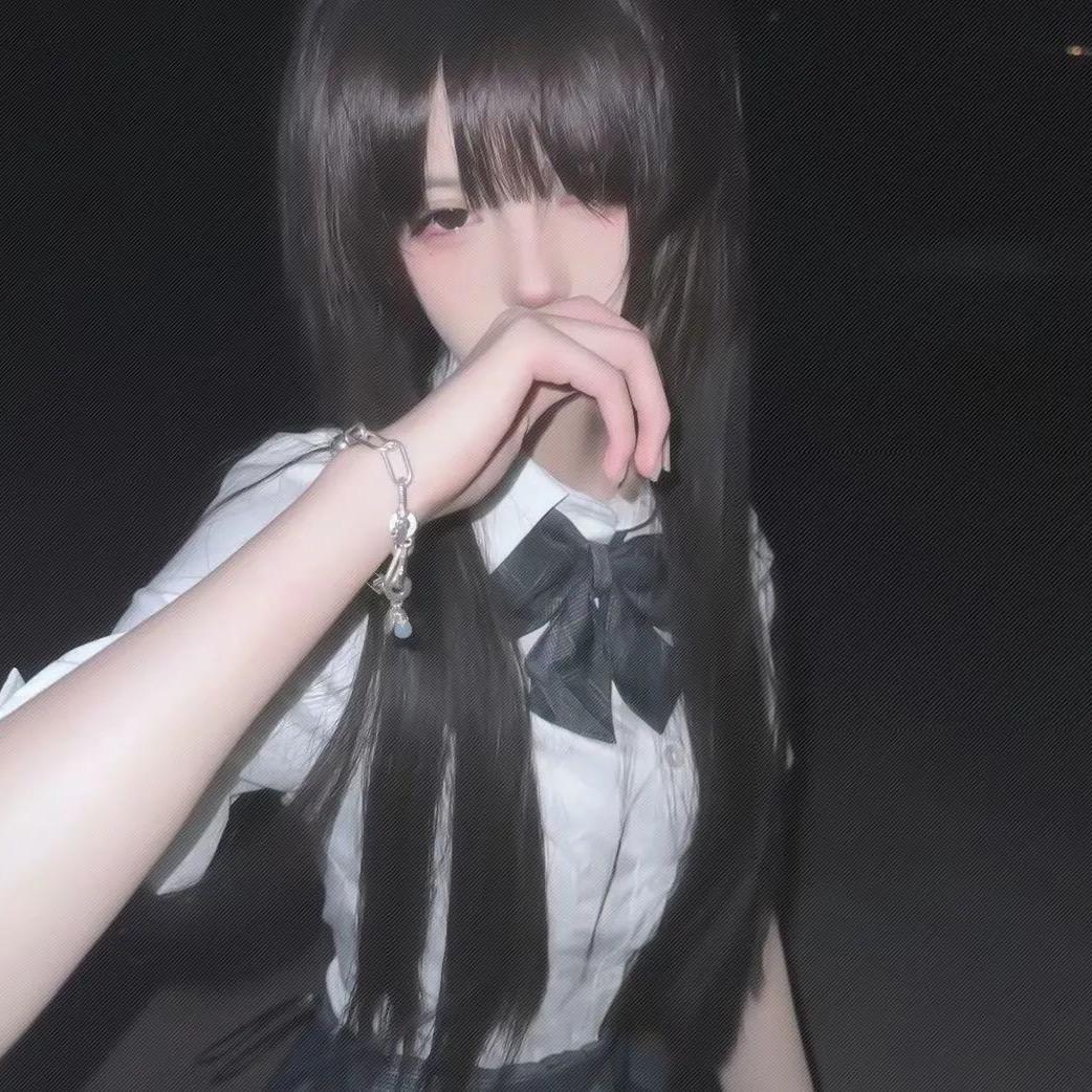 甜甜的欣