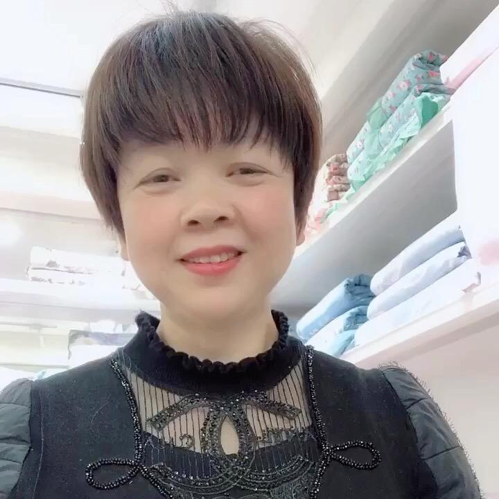 郭姐：成都市海椒市青一色家纺