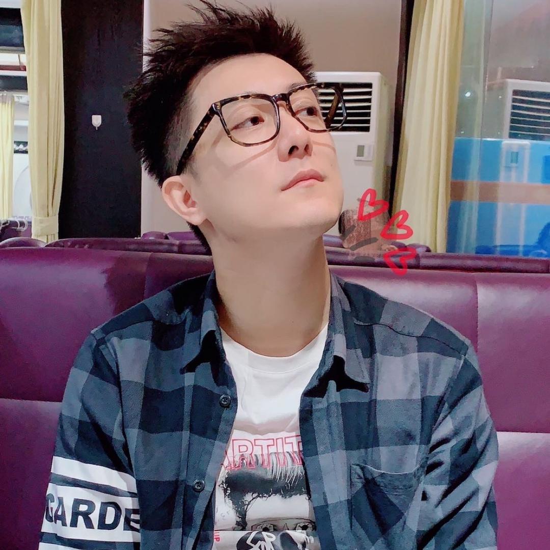 足球解说寅初