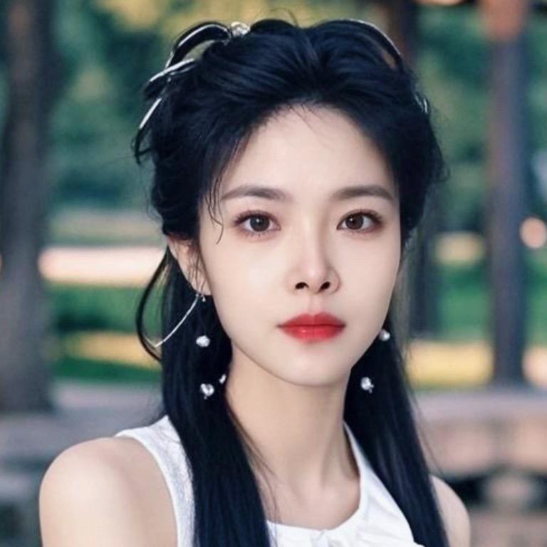 菲菲(｡◕ˇ∀ˇ◕)