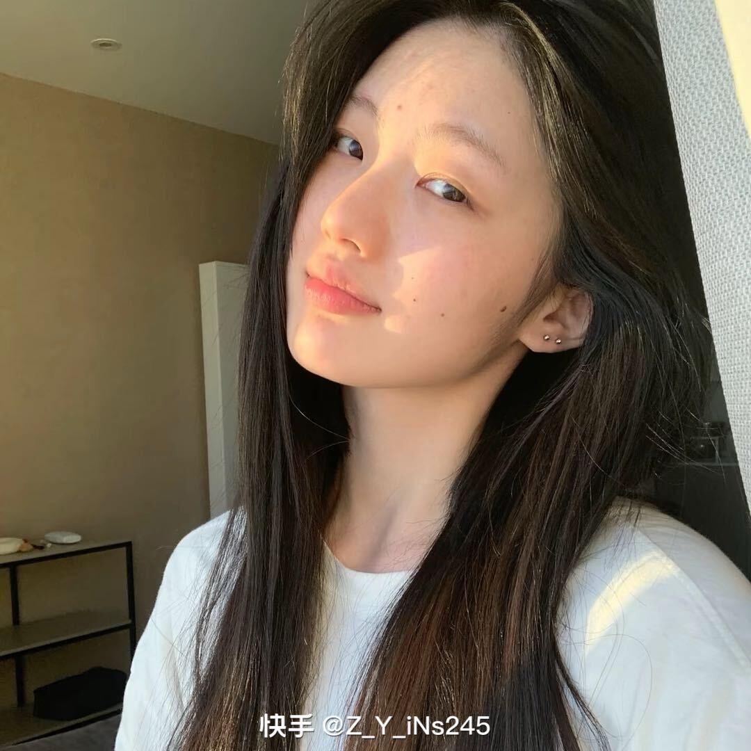 Y、