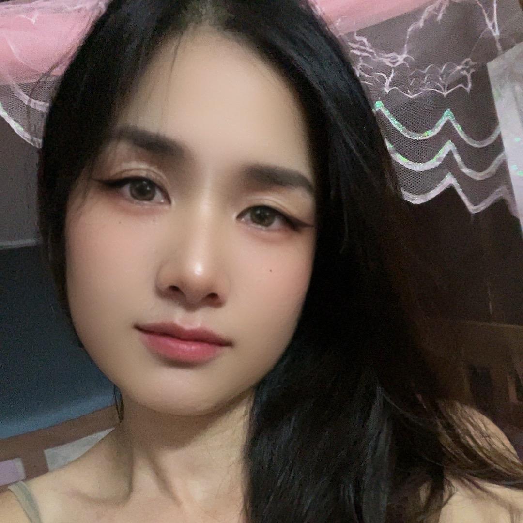 龙英
