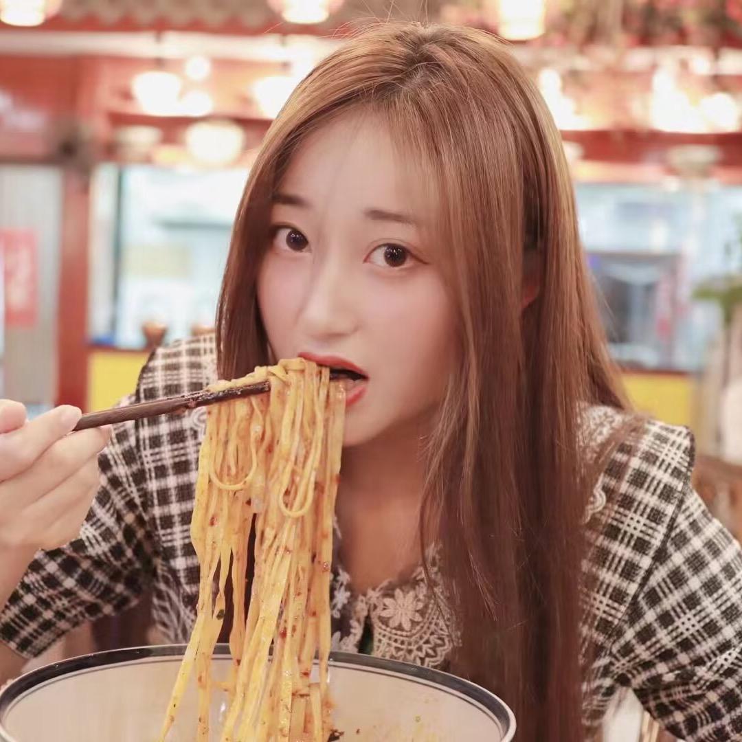 甜甜又饿了！！