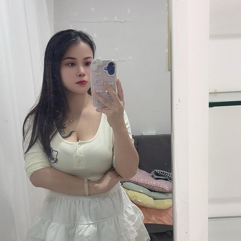 宝宝(♡˙︶˙♡)💞