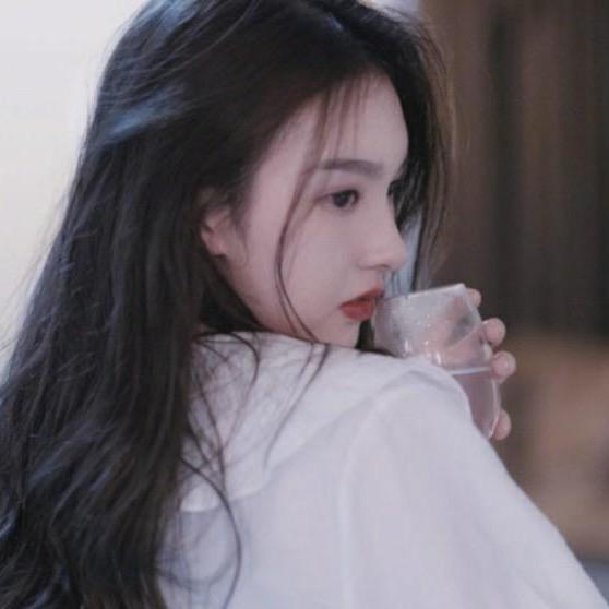 熊猫🐼大战-小娟