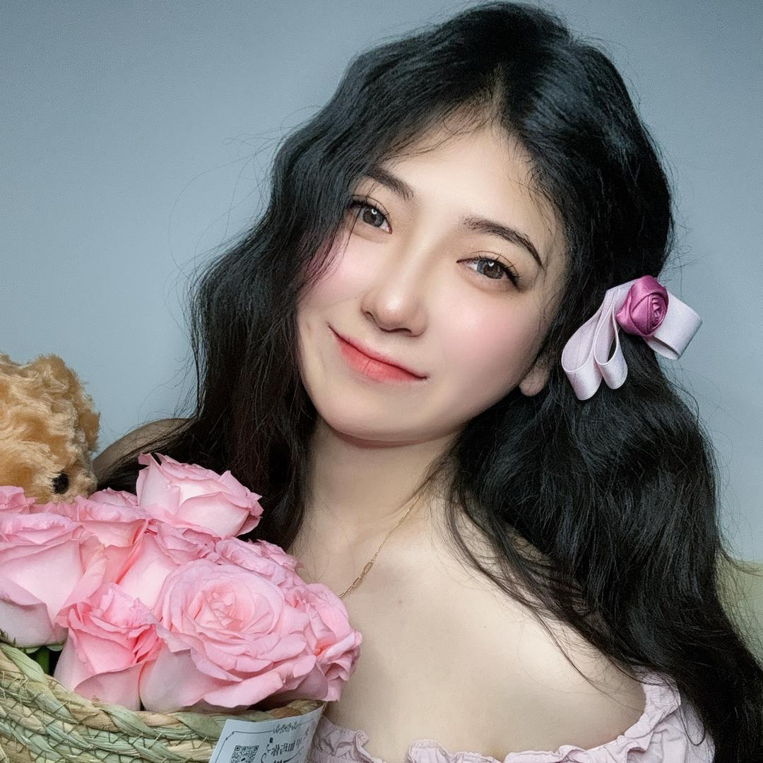 👩‍🏫娜娜子🦁