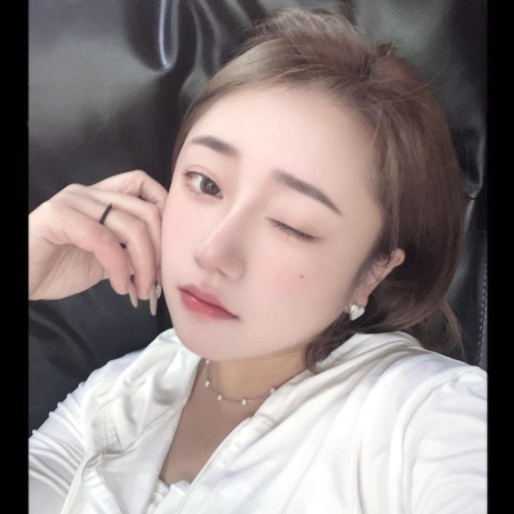💕劝你不要太嚣张女士