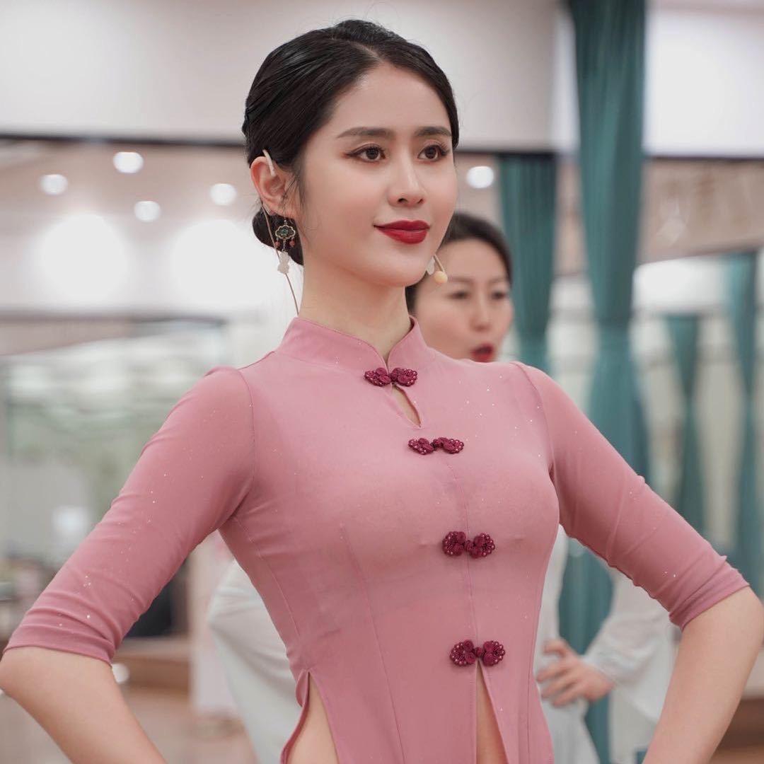 邱凌形体礼仪@抖音