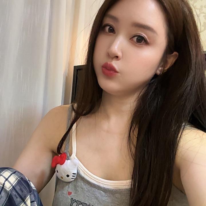 少女晚安🖤