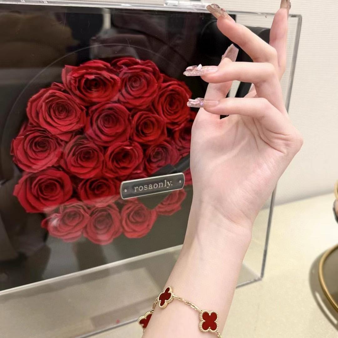 利虹高定饰品铺