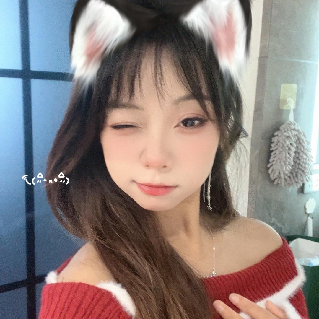 艳艳有点犯困诶