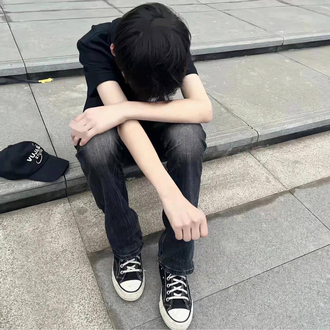 493