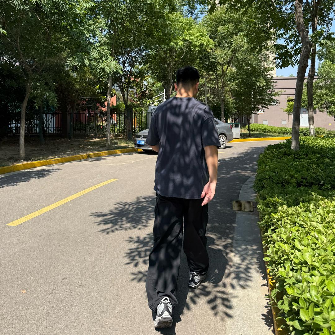 跑刀摸金校尉（三角洲行动）