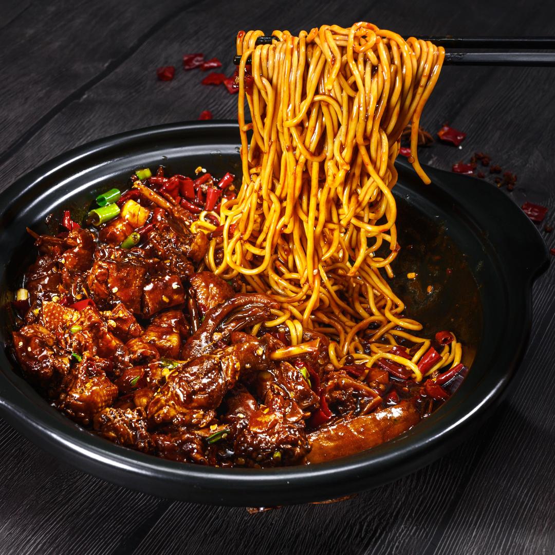 绝味四哈黑鸭煲