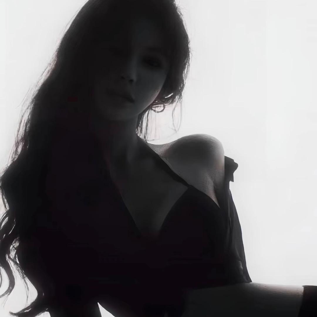 Queen-s