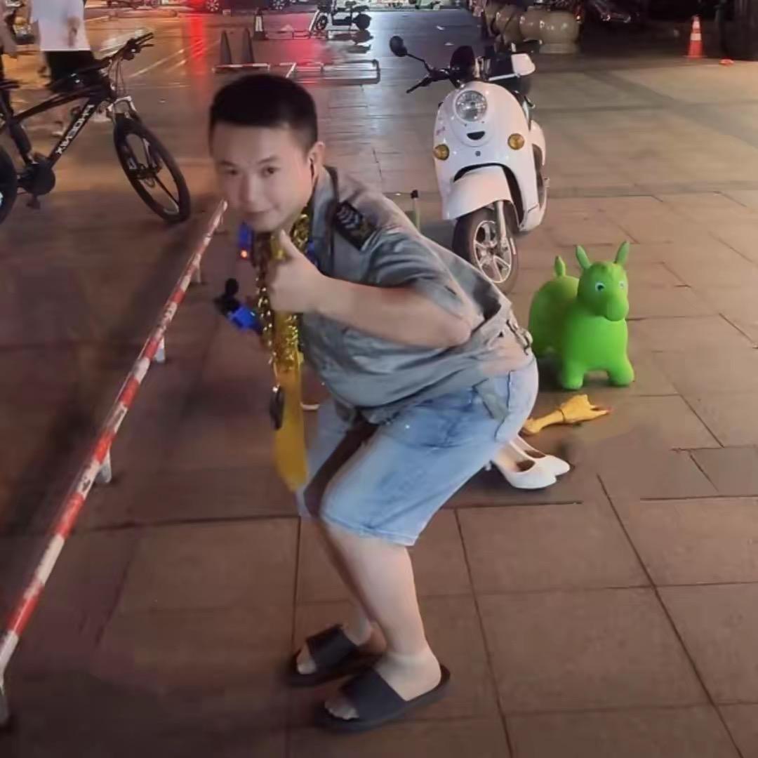 一亮（小老弟）