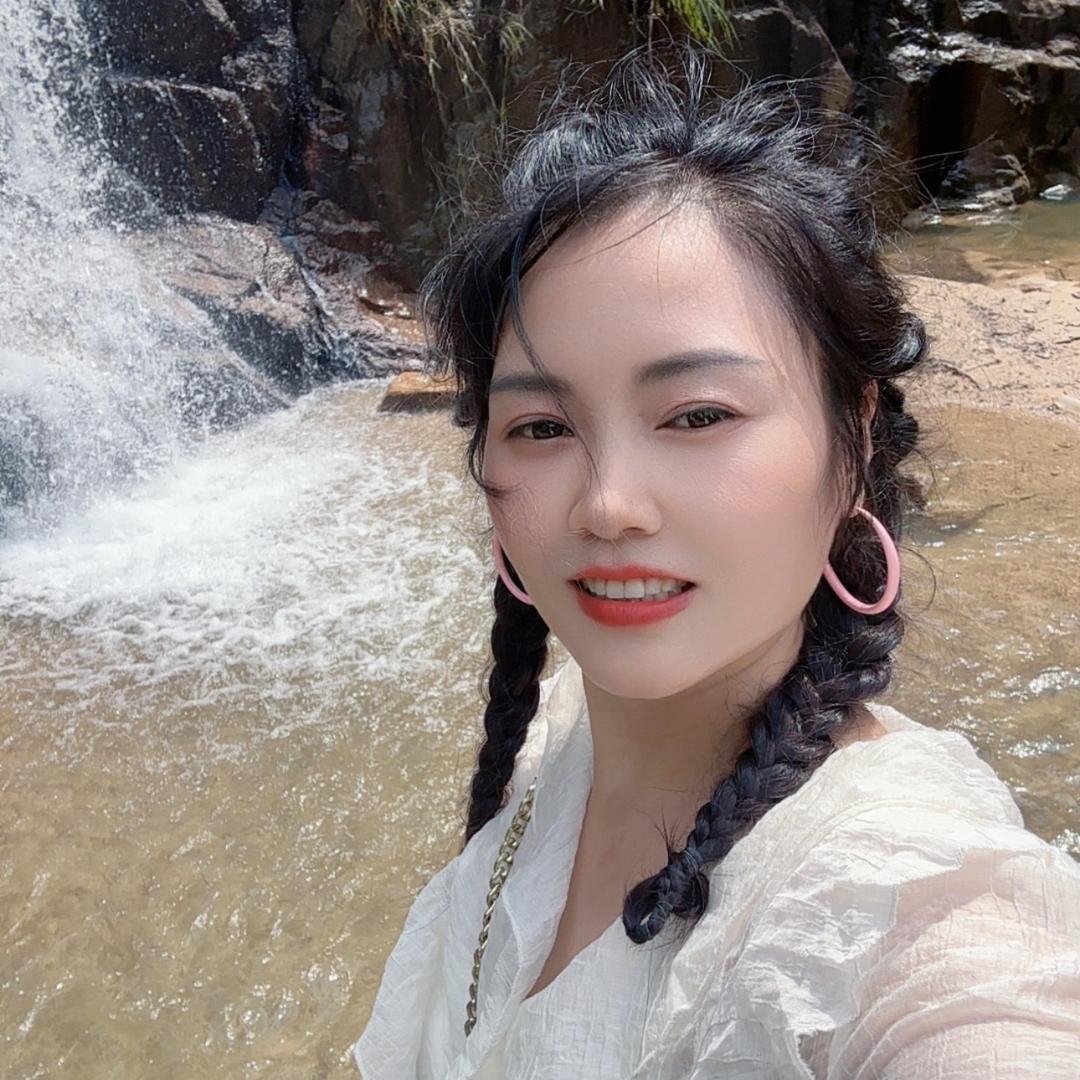 阿芳