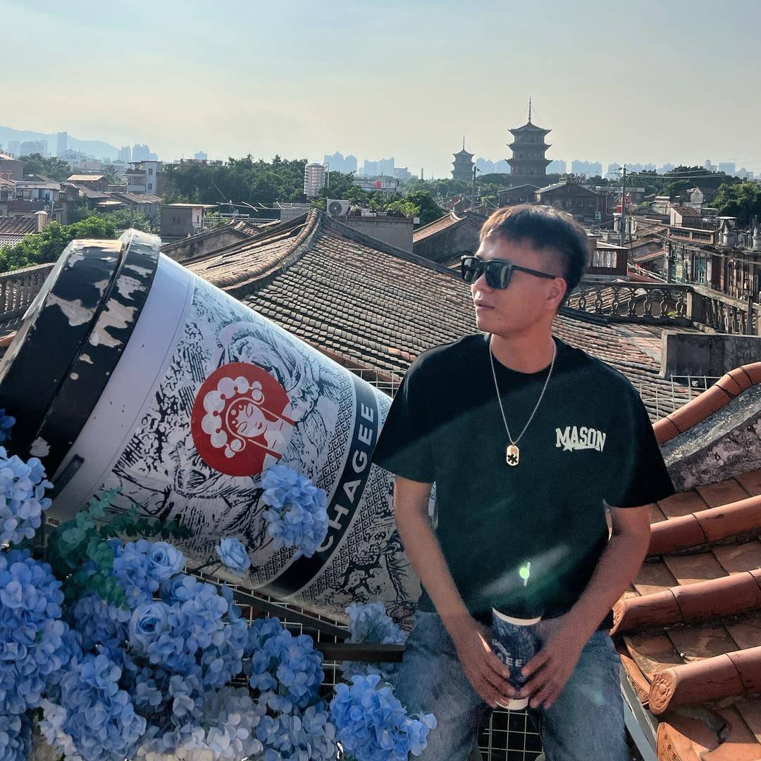 广州伟翔二手车阿锋