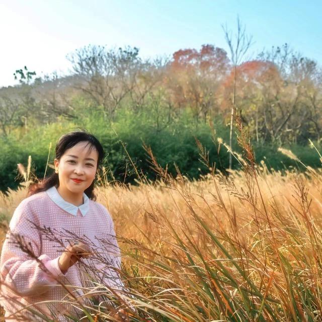 涓姐