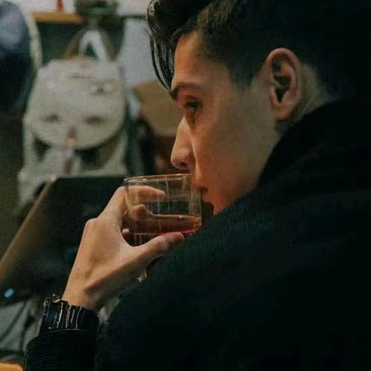 ㅤㅤㅤ ㅤㅤㅤㅤLN