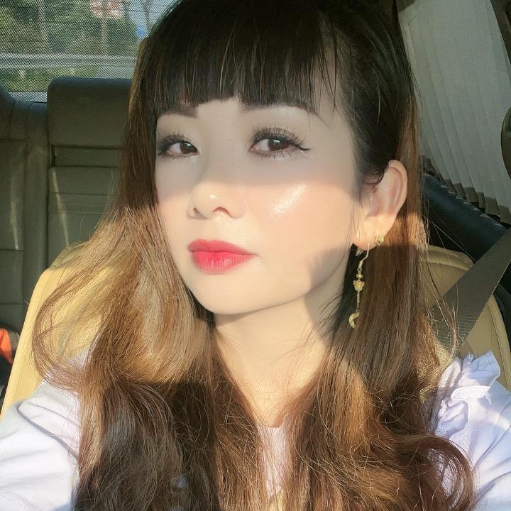 英子