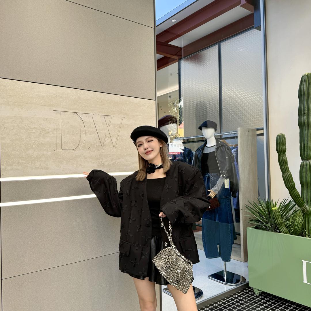 荆州DW买手店弯弯