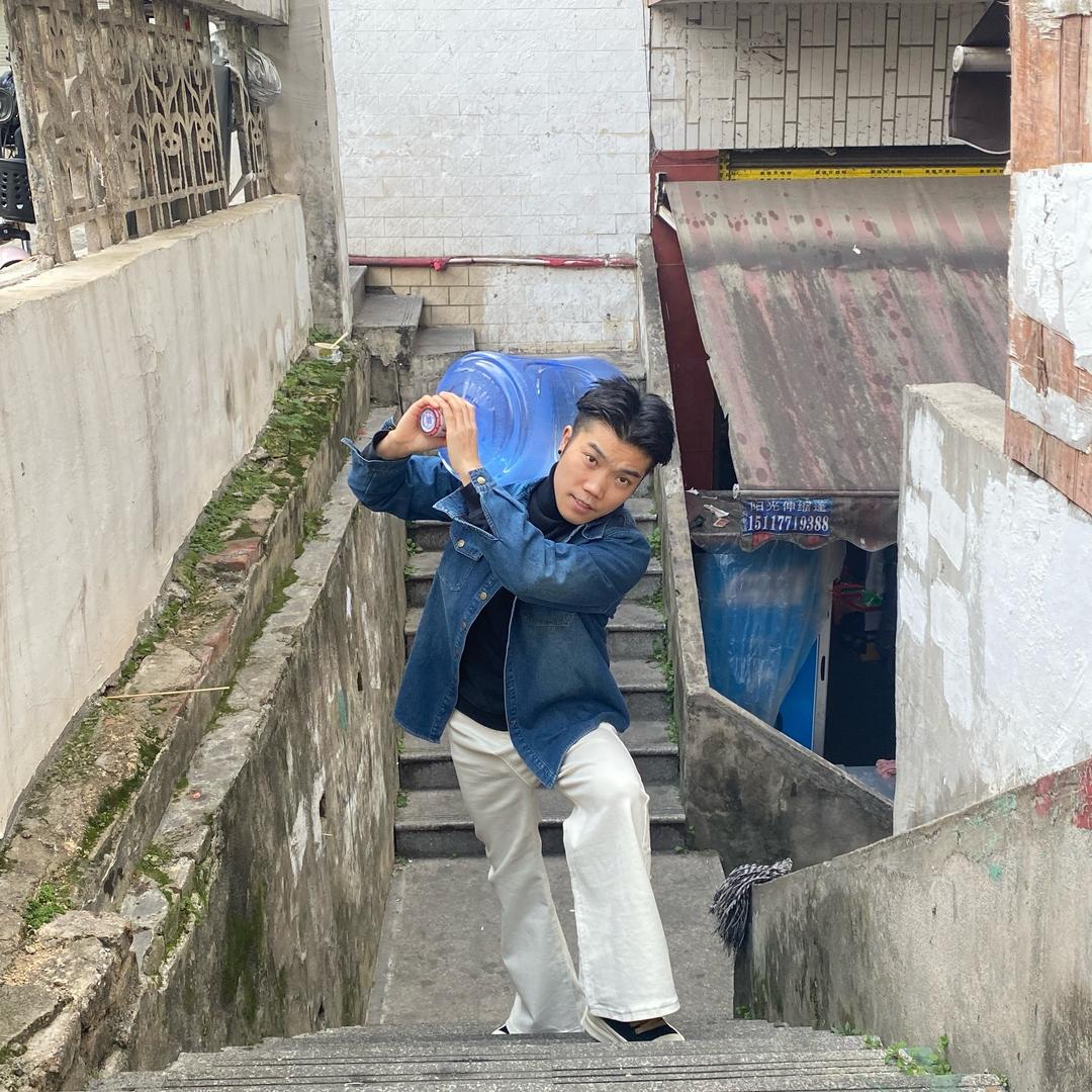 @谯文果→造型美发室