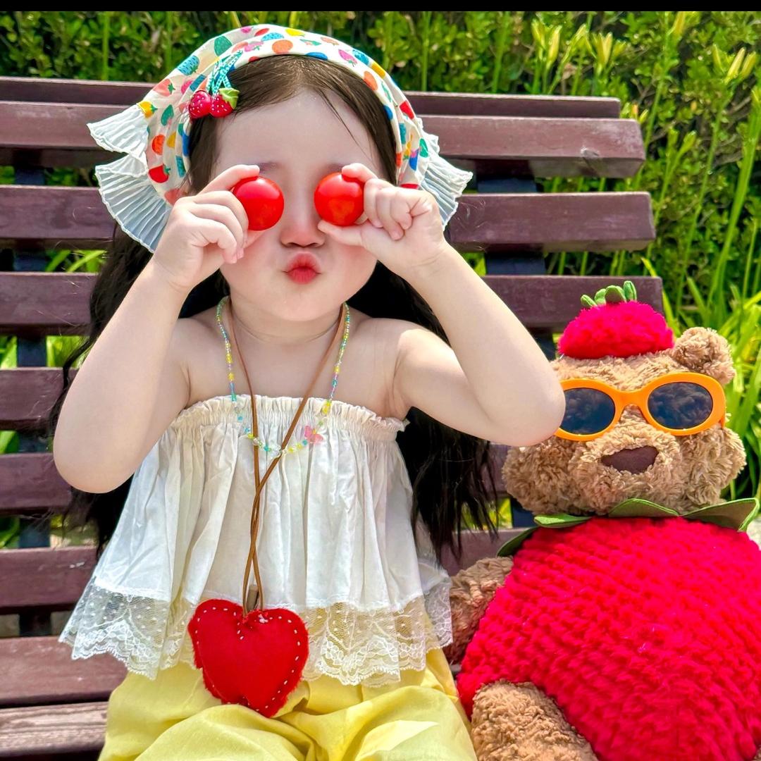 稚由稚在童装外贸工厂