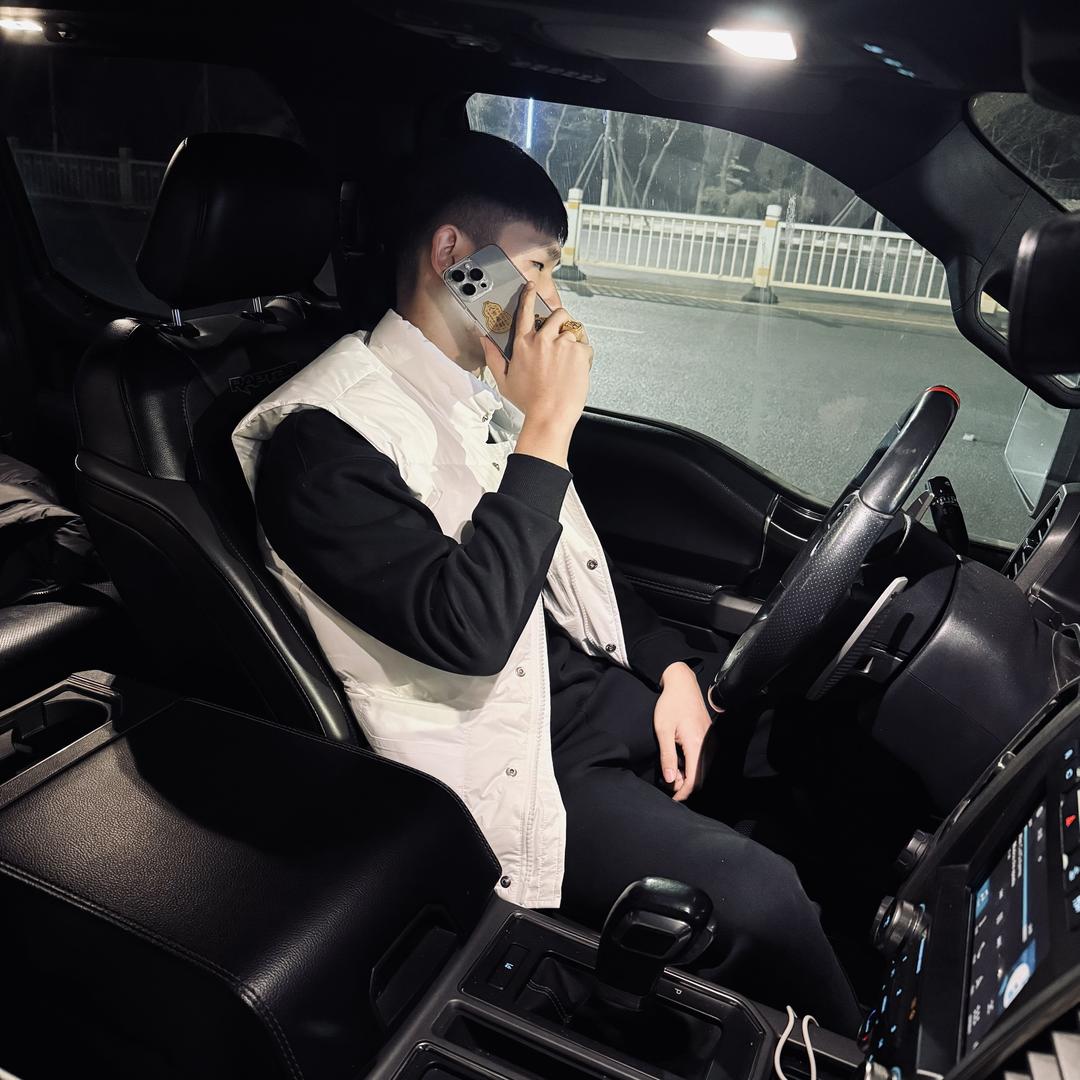 陸建伟《酒屿馄饨》