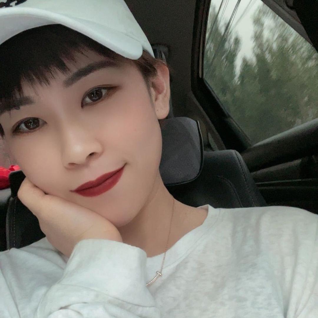 雄县娇娇 国际牛马代购