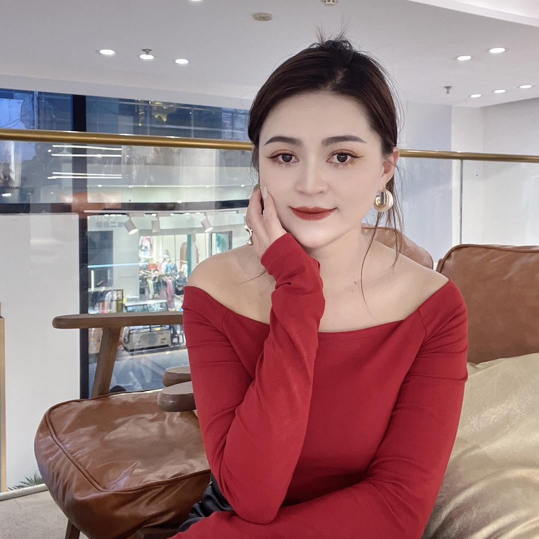 卖女装的燕子～