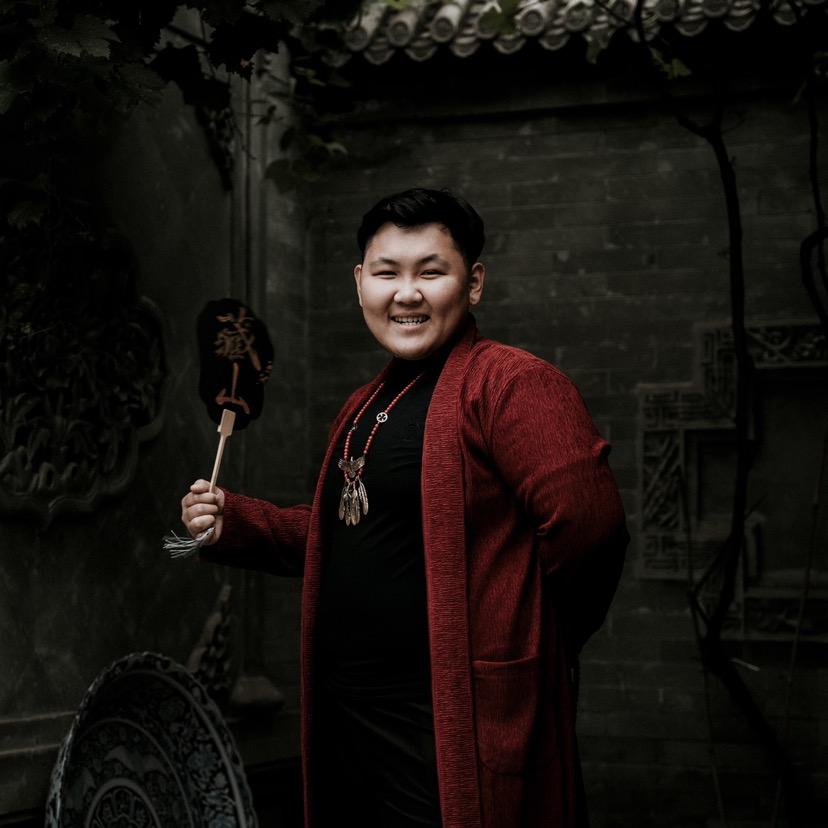 王牟云驰