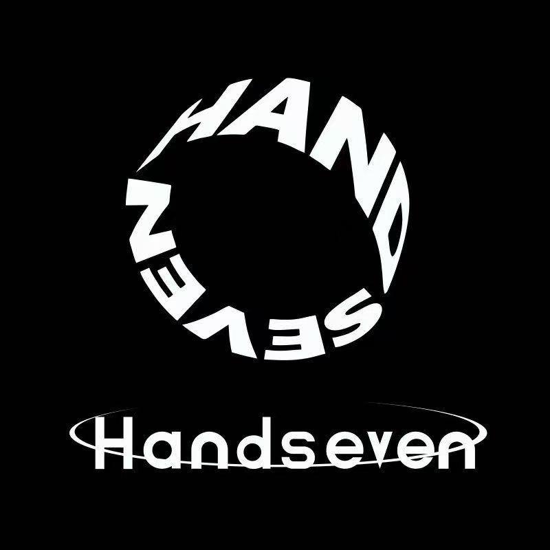 HandSeven装言服饰专卖店