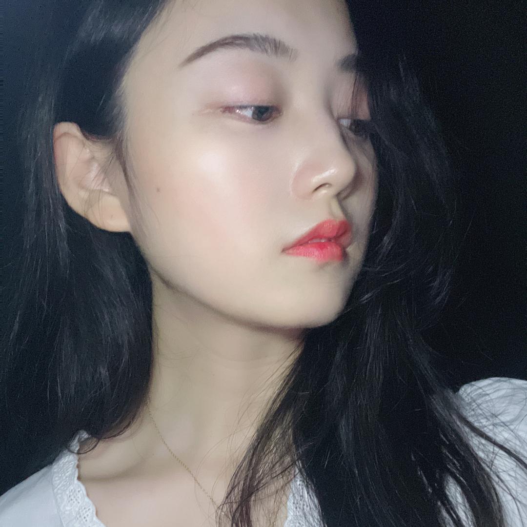 居然莉莉子