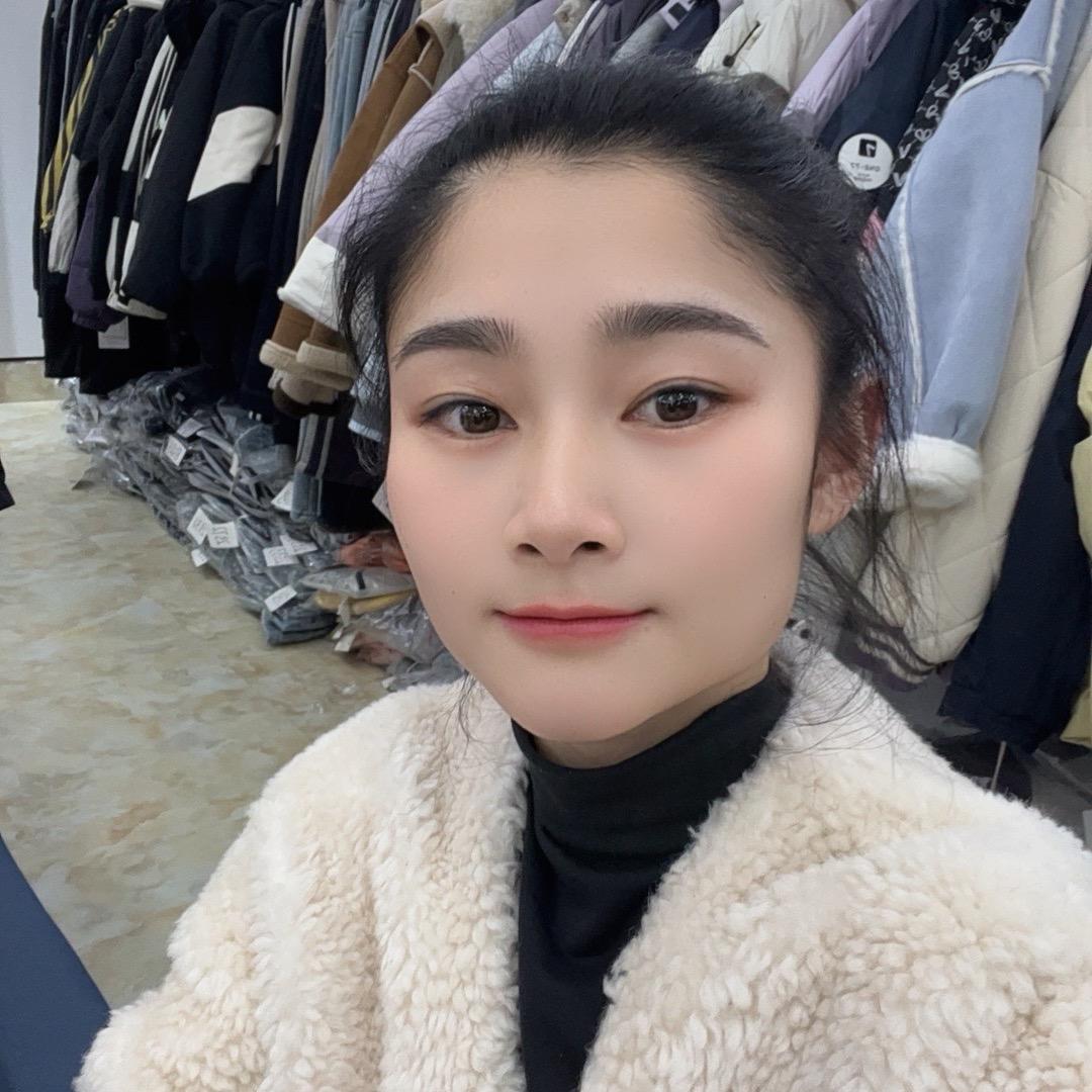 新化县白溪镇昕昕童装