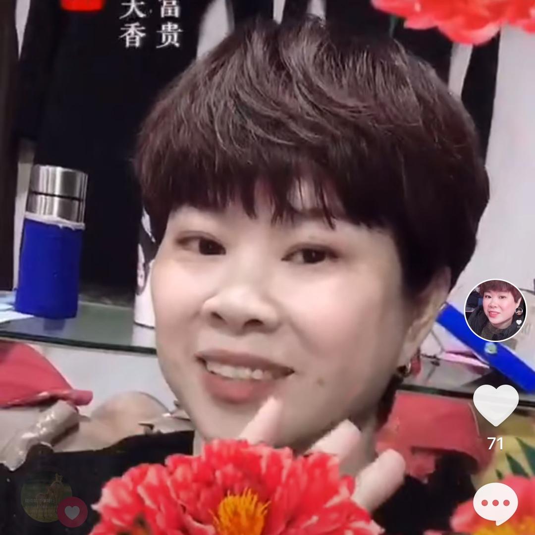 阿霞服饰