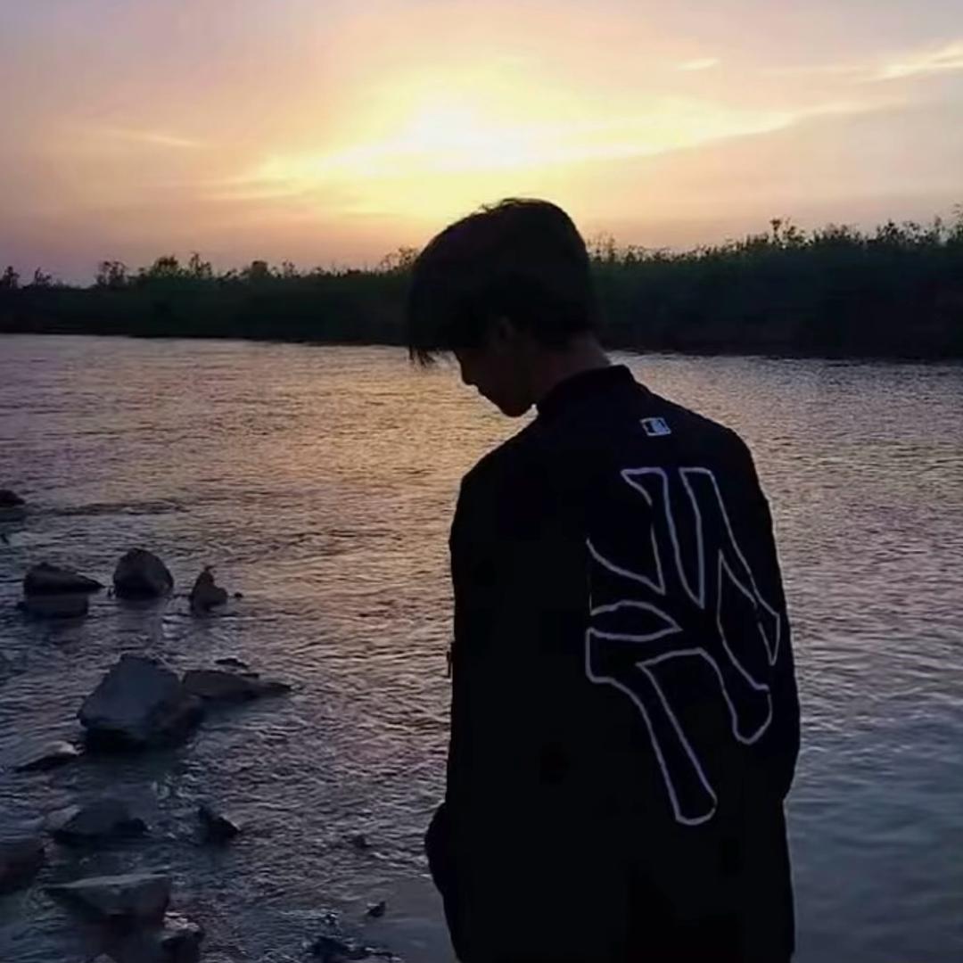 𝔼𝕃𝔼𝕍𝔼ℕ