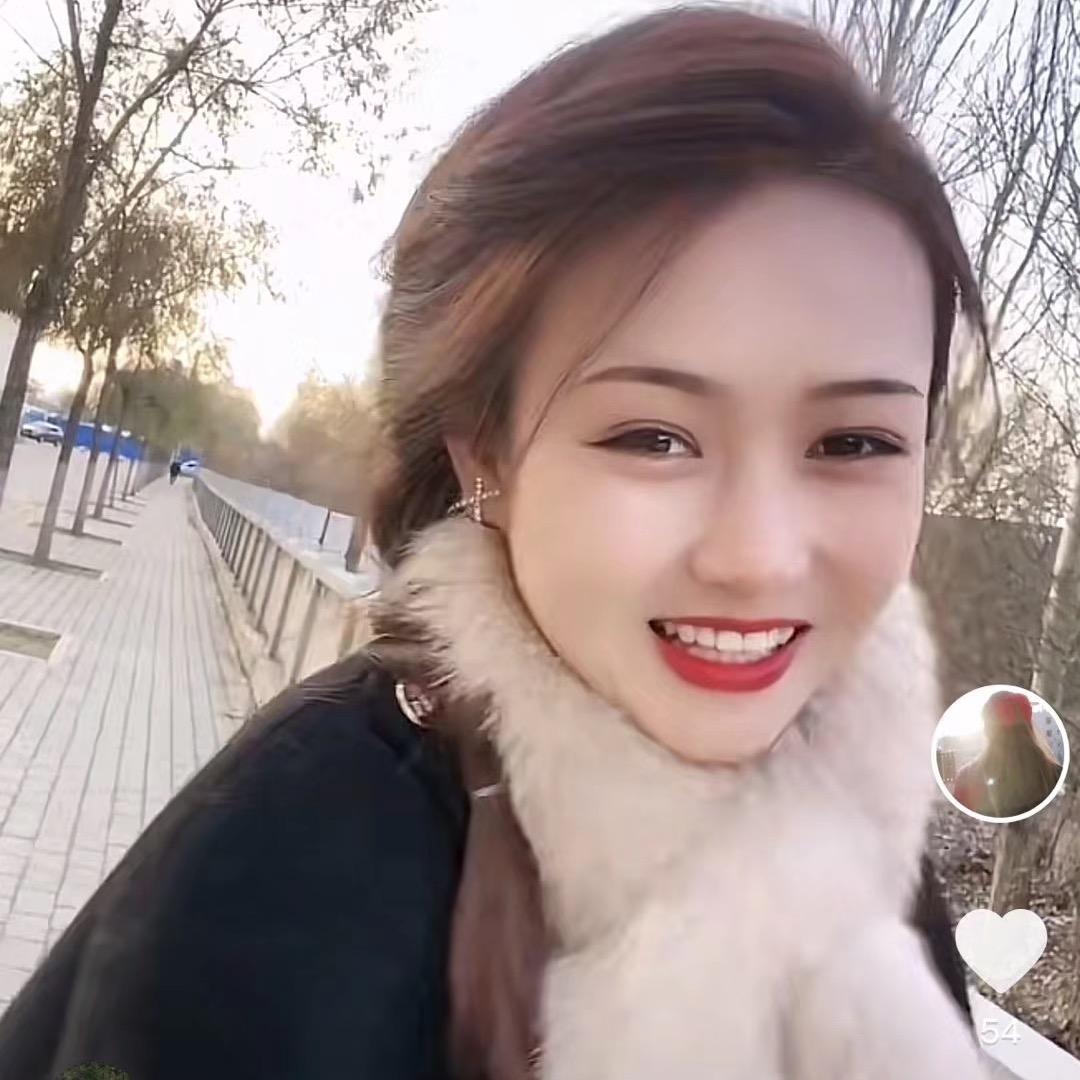 @ 林景怡