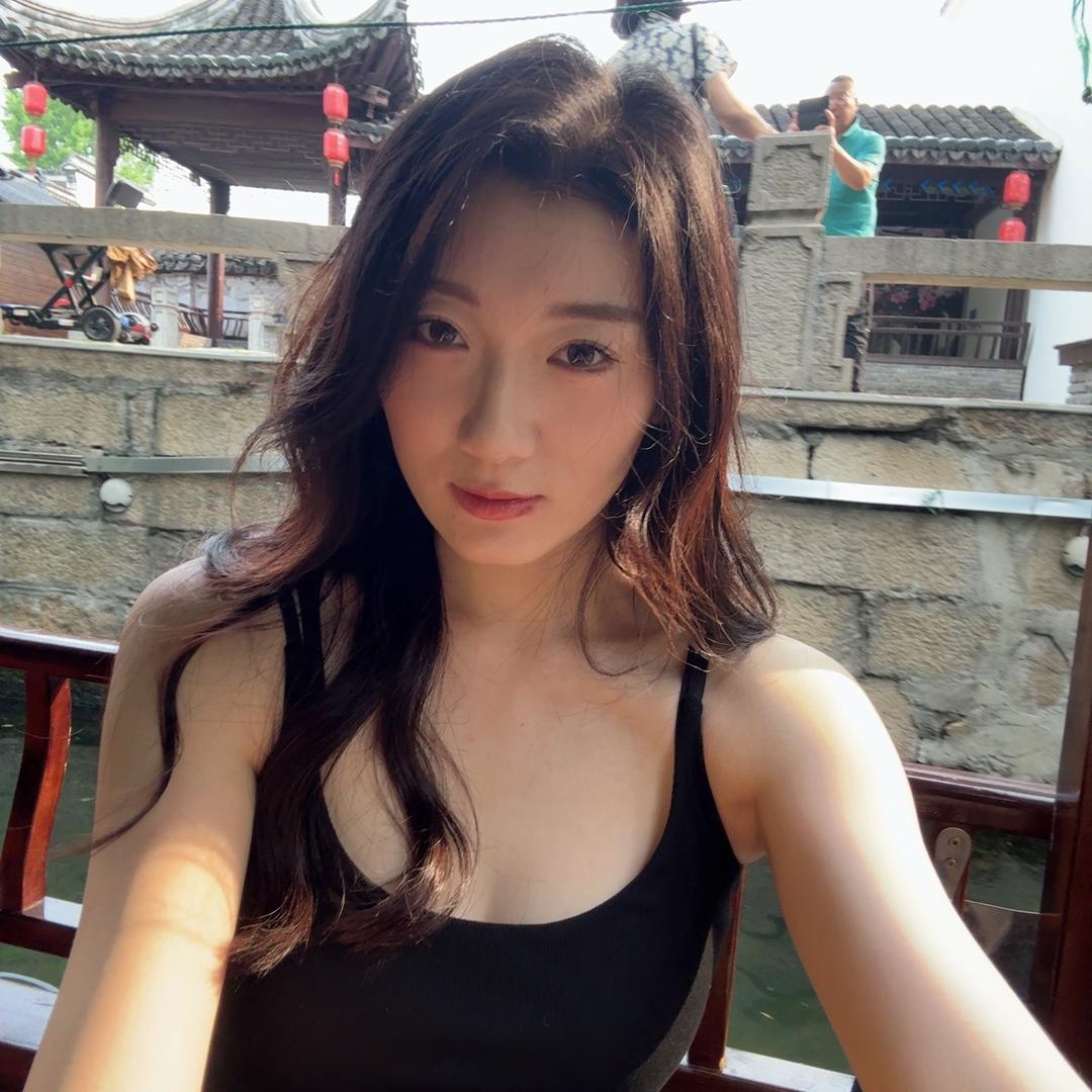 九十九颗月亮