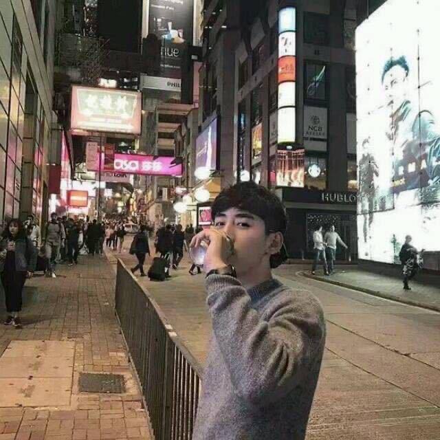 提伯斯.