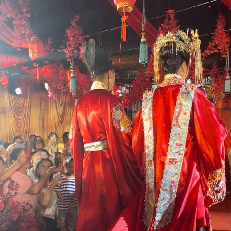阿朱💋5月16.17号公司开业现场直播