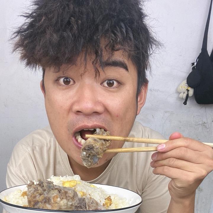 吴二蛋（努力中）