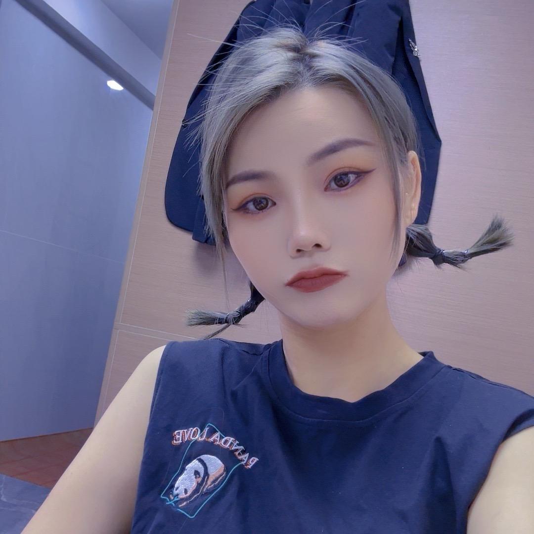 🐳甄美造型设计～小静🏖🎡