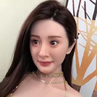 悠悠潮玩手办